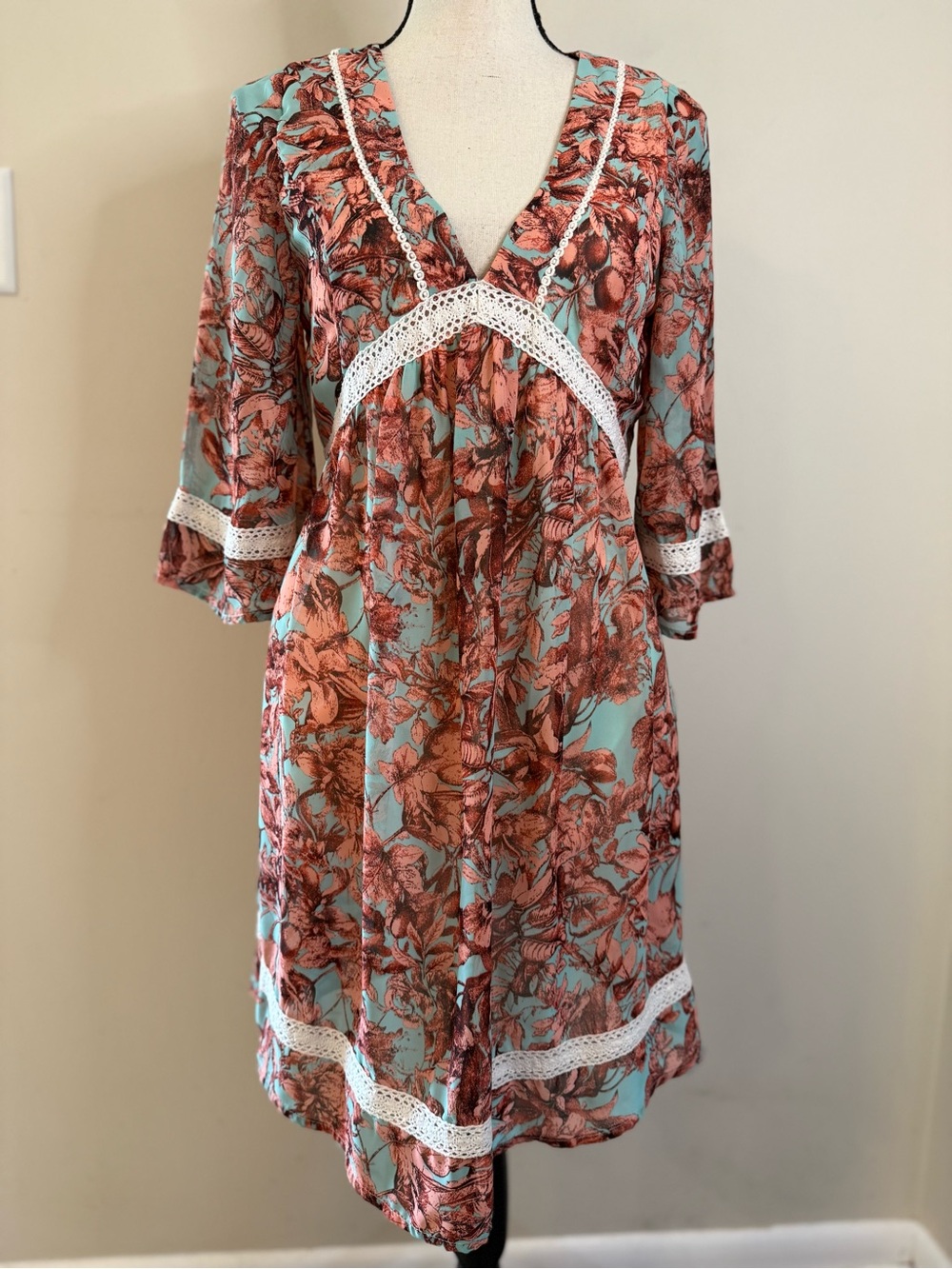 Soie’blu floral shabby chic midi dress lace trim teal
Salmon pink  M